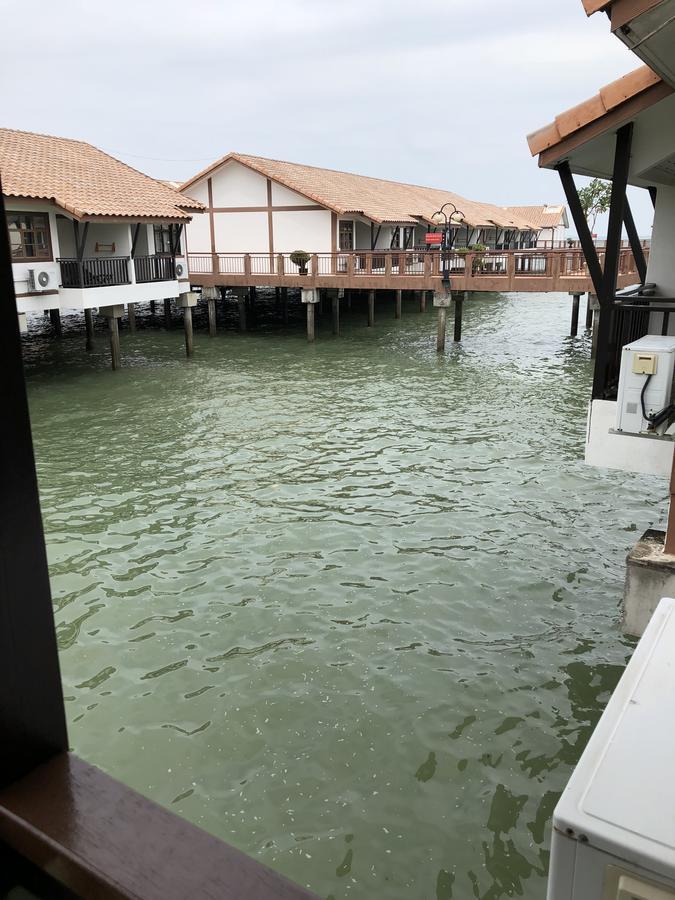 Private Water Chalet Port Dickson Eksteriør bilde